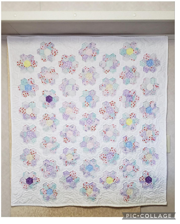 ハンドメイドパッチワークキルトのタペストリー、ベッドカバー パッチワークキルト(ベッドカバー) - MUCHINNOCHI'S GALLERY