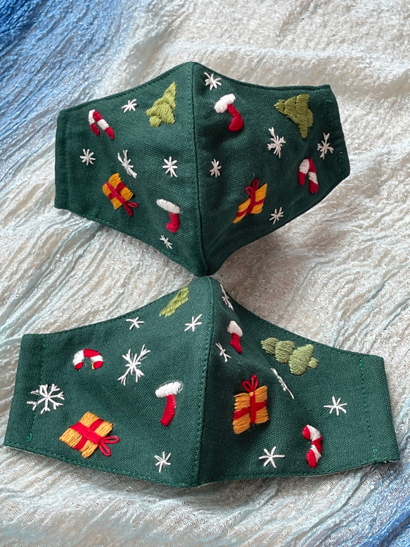 「クリスマス」手刺繍リネン マスク　１枚 8枚目の画像