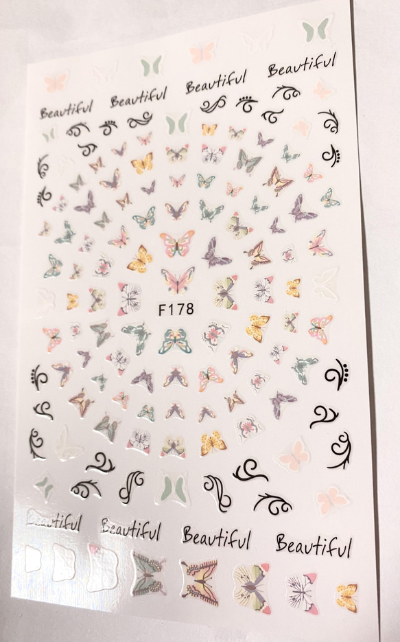 11 【送料無料】蝶バタフライネイルアートステッカーシール 3枚目の画像