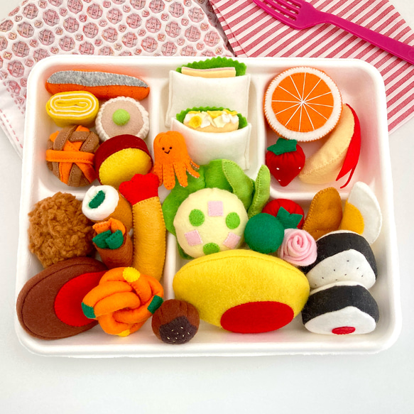 フェルトのお弁当/おままごと30個セット！知育玩具、出産祝い、誕生日