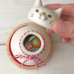 【猫好きさんに】陶土ずっと飾れる鏡餅「おもちねこ」 3枚目の画像