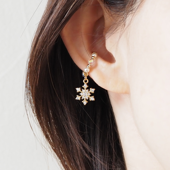 SWAROVSKI クリスタルイヤーカフ片耳 新品未使用 幻想的な輝き