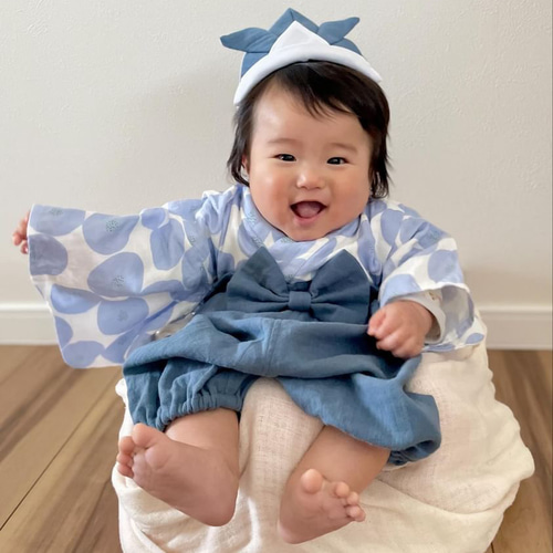 ⭐︎お客⭐︎ふんわりガーゼのベビー袴［まる柄×ネイビー］ちょこんと布かぶと ☆人気No.1☆ふんわりガーゼのベビー袴 [まる柄×ネイビー] お