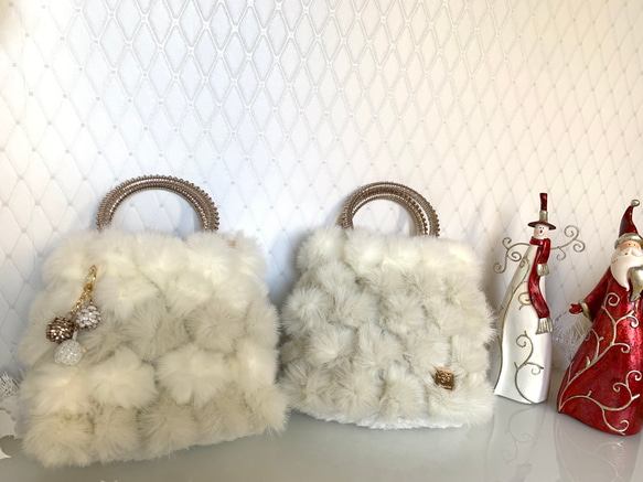 オーダーメイド　ファーバッグ　『MOCO』ポンポン　国産高級木馬ファー使用　ジュエリーバッグ　大人のバッグ  T1561647866(12000円)