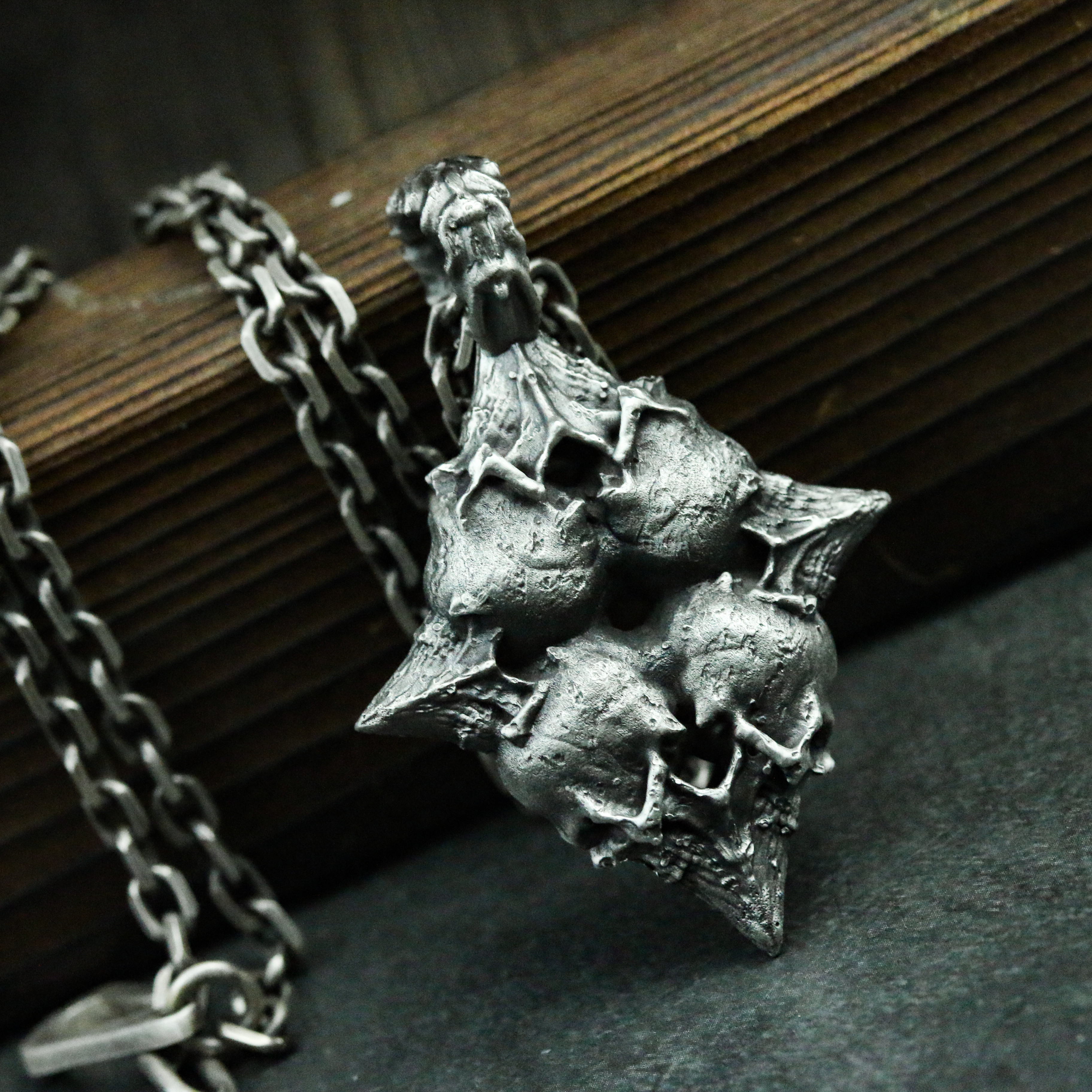 トランプダイヤモンド925シルバーペンダントネックレス、ギャンブルラッキーペンダント、スカルダイヤモンドシルバーネックレ