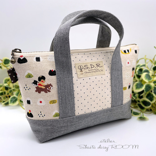 トート型ファスナーポーチ／おにぎり』【A】グレー ミニトート