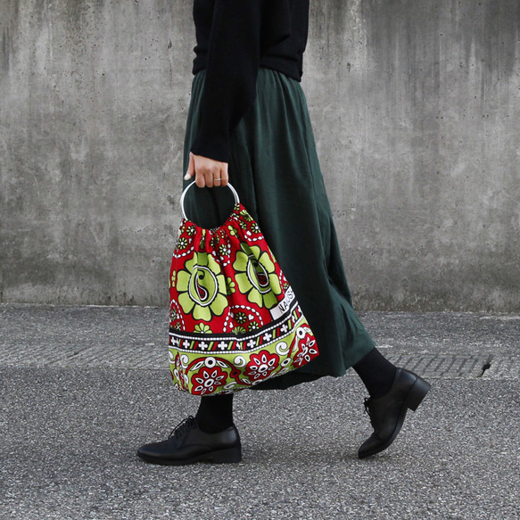 アフリカ布のリングハンドルバッグ（カンガバッグ）大人可愛い 春の超