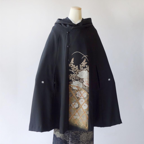 黒留袖KIMONOマント フード付き 和洋兼用 竹垣花模様 着物リメイク 1点