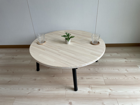木のぬくもり感じる丸型テーブル・ﾎﾜｲﾄ 3枚目の画像