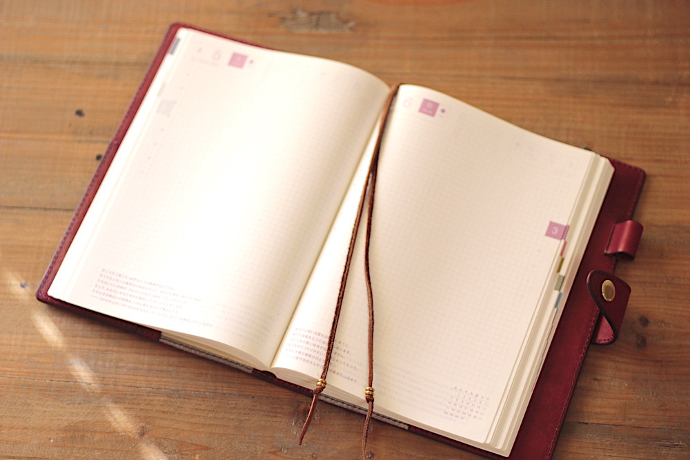 【サイズオーダー可能】新作　ほぼ日手帳カバー（カズン用A5サイズ）/手染めローズレッド　受注製作品