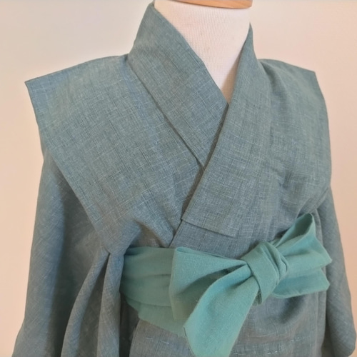 七五三3歳向け・手縫い仕立ての無地着物＆モロッカンフラワー被布 子供