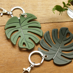 Leather Key Chain - Plant Leaf MONSTERA ( Custom Letter ) 3枚目の画像