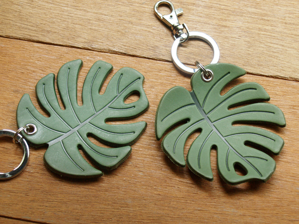Leather Key Chain - Plant Leaf MONSTERA ( Custom Letter ) 10枚目の画像