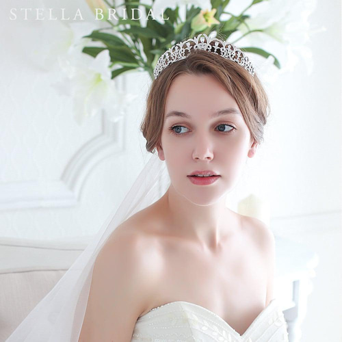 キュービックジルコニア ウェディングジュエリー ティアラ Kalen - カレン ヘッドドレス(ウェディング) STELLA BRIDAL 通販|Creema(クリーマ) 12891775 キュービックジルコニア ウェディングジュエリー ティアラ Kalen - カレン ヘッドドレス(ウェディング) STELLA BRIDAL 通販|Creema(クリーマ) 12891775