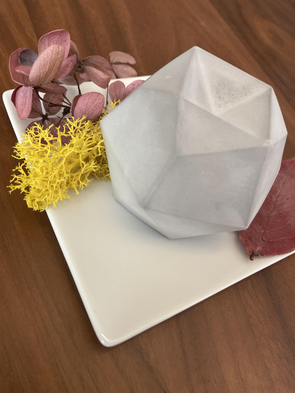 グレー　優秀ストーン　ポリへドロン　polyhedron　アロマストーン 3枚目の画像