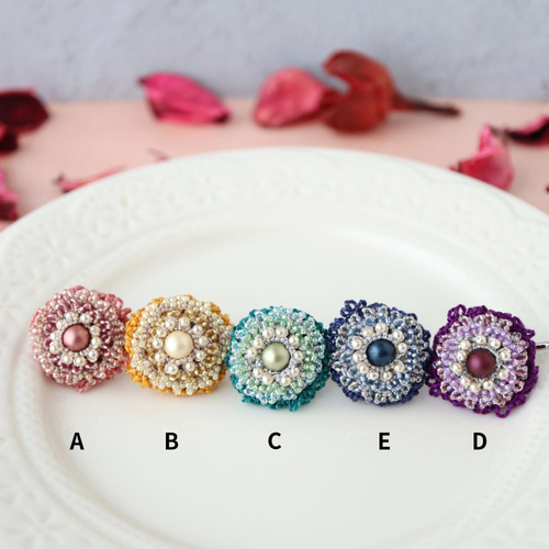 タティングレースの華やかポニーフック その他ヘアアクセサリー