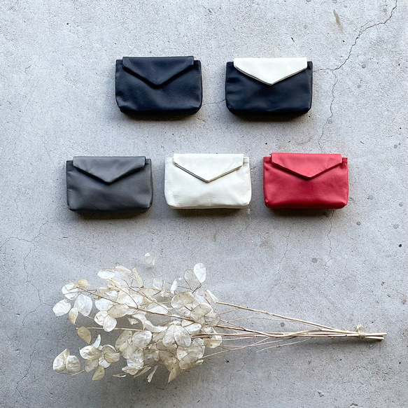 新色販売全5色 フラップポーチ とても柔らかい鹿革のような牛革 ポーチ