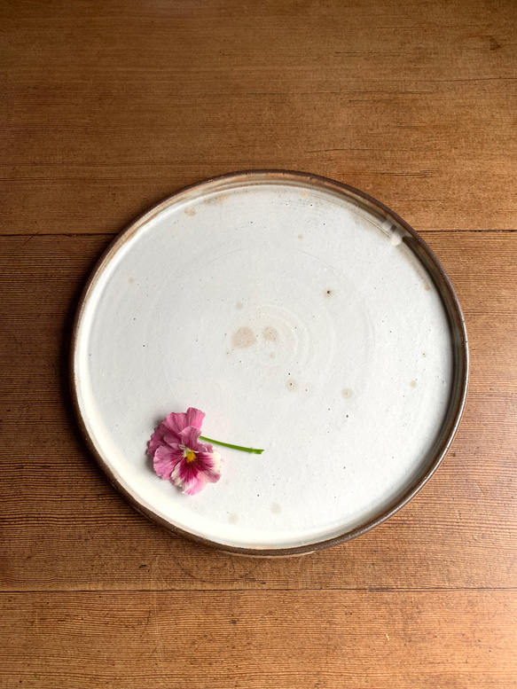 粉引の平皿 大皿 mayumi 通販 12897431｜Creema(クリーマ)