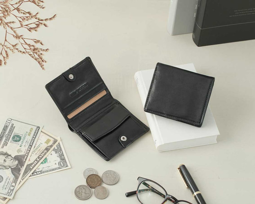 刻印可】すっきり薄く「ほどよく小さい」二つ折りミニ財布 ヴァケッタ