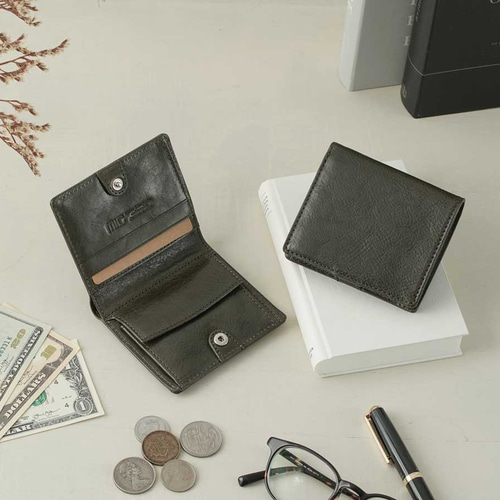 刻印可】すっきり薄く「ほどよく小さい」二つ折りミニ財布 ヴァケッタ