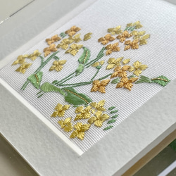 菜の花　刺繍フレーム　絹糸と金糸の日本刺繡　壁飾り　インテリア 2枚目の画像
