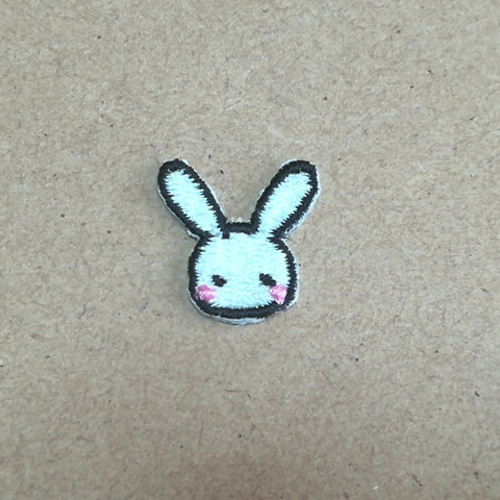 かわいいうさぎの顔刺繍ワッペン/干支卯ウサギ/選べるサイズ