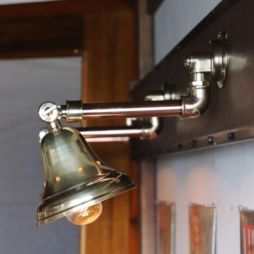工業系壁掛け照明｜真鍮製山型シェード＆銅製配管インダストリアル