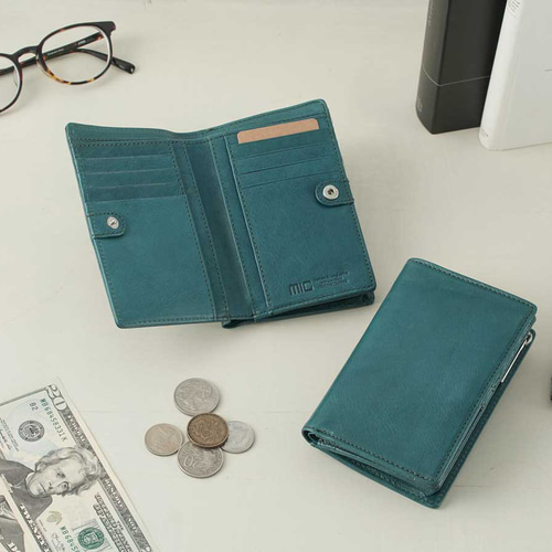 刻印可】大きすぎないミドルウォレット｜長財布並みの収納力を持つ