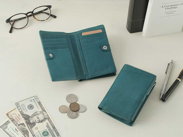 刻印可】大きすぎないミドルウォレット｜長財布並みの収納力を持つ