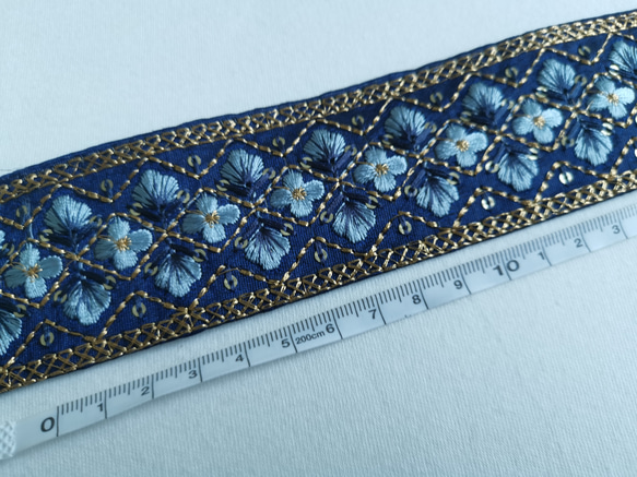 インド 刺繍 リボン ネイビー×ブルー シルク 花 2枚目の画像