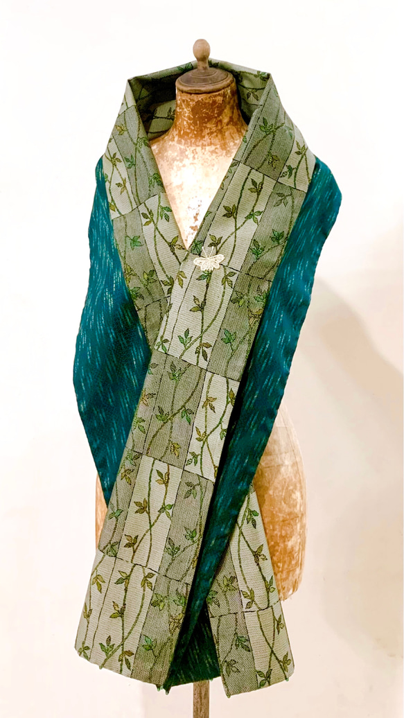 スカーフNo.295*藤蔓*設計師手作稀有綠色蔓藤圖騰織紋絲質油畫感古董布圍巾 披肩 第10張的照片