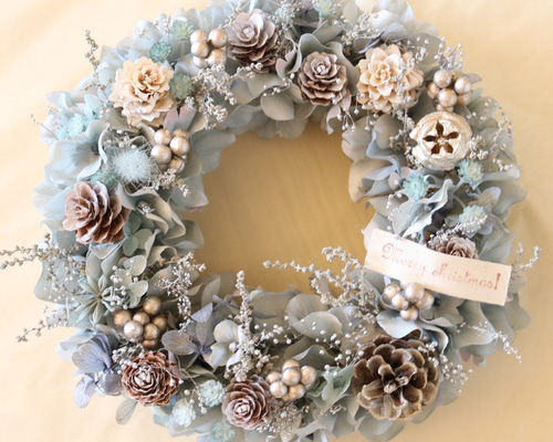 アイスブルーのクリスマスリース プリザーブドフラワー K-FLEUR 通販