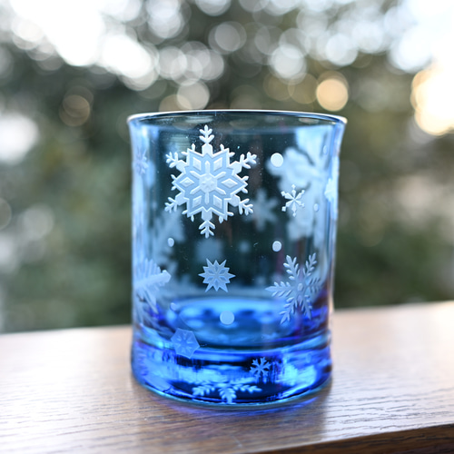 再販】「雪の結晶 A」 サンドブラスト ブルー ロックグラス インディゴ