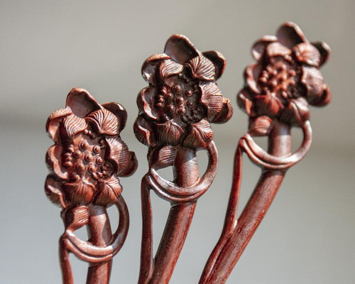 蓮モチーフ 木製かんざし 紫檀 木彫り かんざし JOS(注文製作発送まで