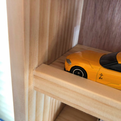 ミニカー収納 トミカ収納 ミニカースタンド 小物収納棚 木製 ストッパー付き　おもちゃ トミカ棚（2色選択） 6枚目の画像