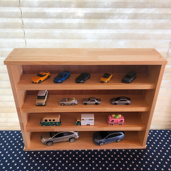 ミニカー収納 トミカ収納 ミニカースタンド 小物収納棚 木製 ストッパー付き　おもちゃ トミカ棚（2色選択） 4枚目の画像