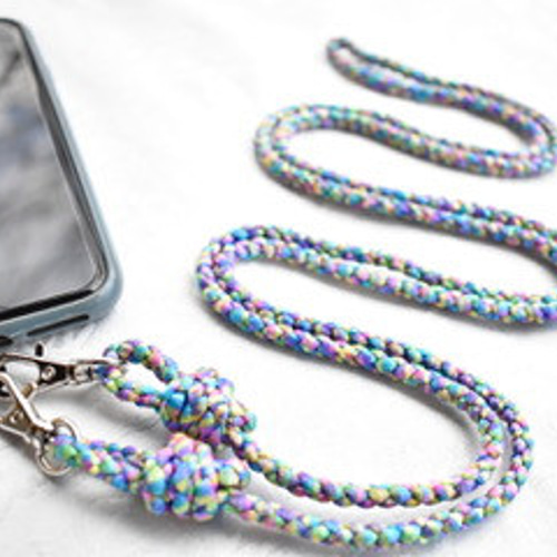 京都くみひも×尾州かすり染】 伝統技術のコラボ！かわいいスマホ