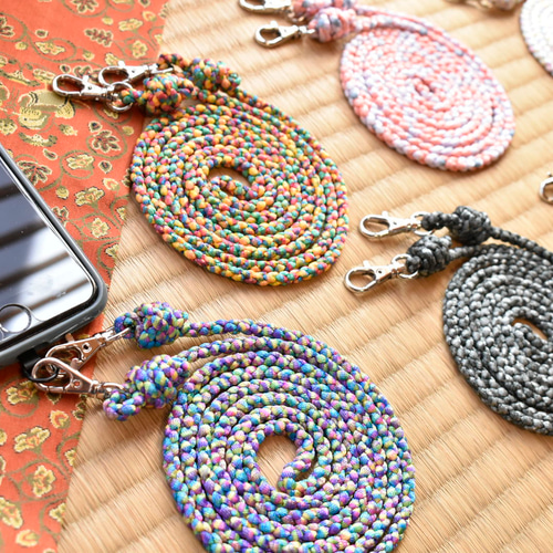 虹のグミと雨粒ドロップのショルダー　大① ハンドメイド 編みぐるみストラップ① | Tsumug Tsunag