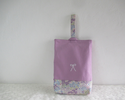 コップ袋　巾着　☆花がら　リボン　パープル 即納可能】濃パープル花柄 上靴袋☆ リボン刺繍 さくらんぼ 上履き袋