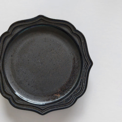 陶器のキャンドル皿 （キャンドルプレート）【黒】 5枚目の画像