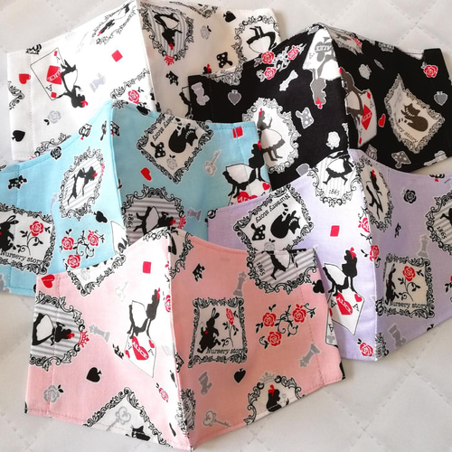 ピアス　ティーカップ　アリス　不思議の国　ハート　赤　時計　うさぎ　薔薇　黒 ピアス ティーカップ アリス 不思議の国 ハート 赤 時計 うさぎ 薔薇