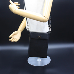 一枚革の手縫いショルダーバッグ（イタリアンオイルレザー　黒） 2枚目の画像