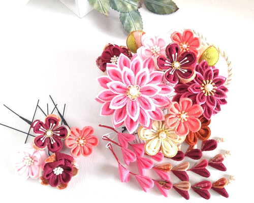 専用画面 ¥2500 つまみ細工髪飾り ピンク系 ハンドメイド つまみ細工