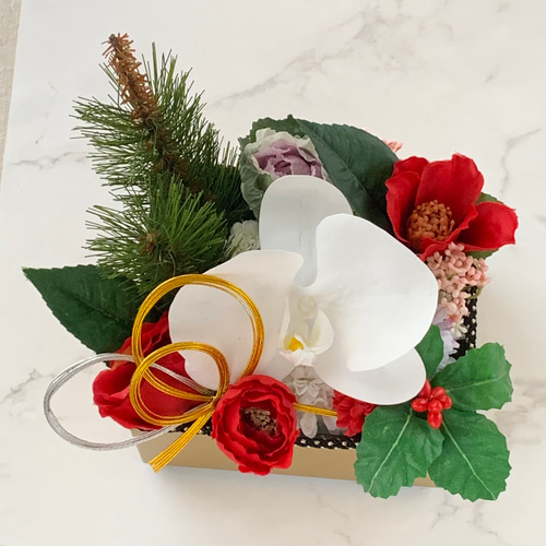 お正月アレンジメント お正月置物 胡蝶蘭 造花 アートフラワー