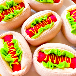 おままごと☆フェルトのパン屋さん18個セット　トング&トレイ付き 14枚目の画像