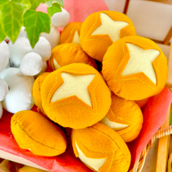 おままごと☆フェルトのパン屋さん18個セット　トング&トレイ付き 10枚目の画像