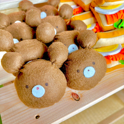 おままごと☆フェルトのパン屋さん18個セット　トング&トレイ付き 5枚目の画像