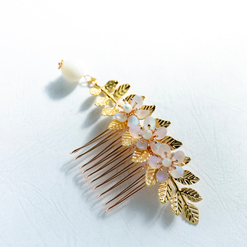 月桂樹 白い小花とリーフのかんざし シャコ貝 ヘアコーム