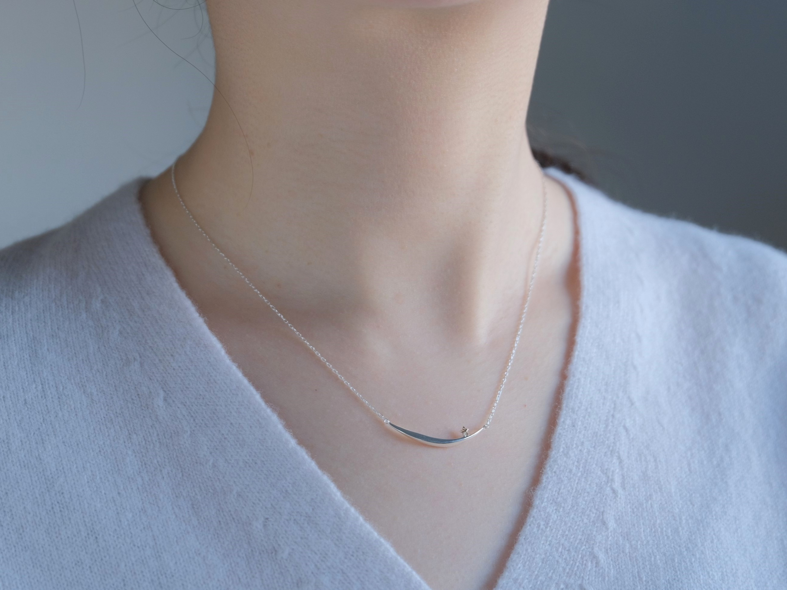 tungl og stjö necklace：K10YG×silver925　星カーブバーネックレス　シルバー×ゴールド