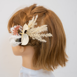 【ボブやショートボブの花嫁様に】クレマチスシード・パンパスグラスのヘッドドレスB　秋冬のBOHOウェディングの髪飾り 3枚目の画像